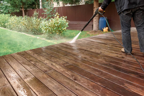 Best Pool Deck Cleaning  in St John, KS